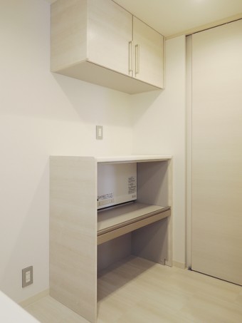 リビングを可動式の間仕切りで明るく広い空間に リビングを可動式の間仕切りで明るく広い空間に